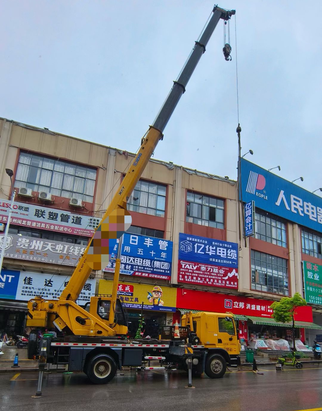 乌兰察布市什么时间对吊车进行维修保养最合适