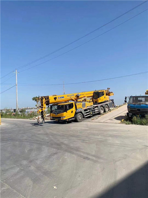 乌兰察布市吊车作业时，可能会产生哪些额外收费项目？